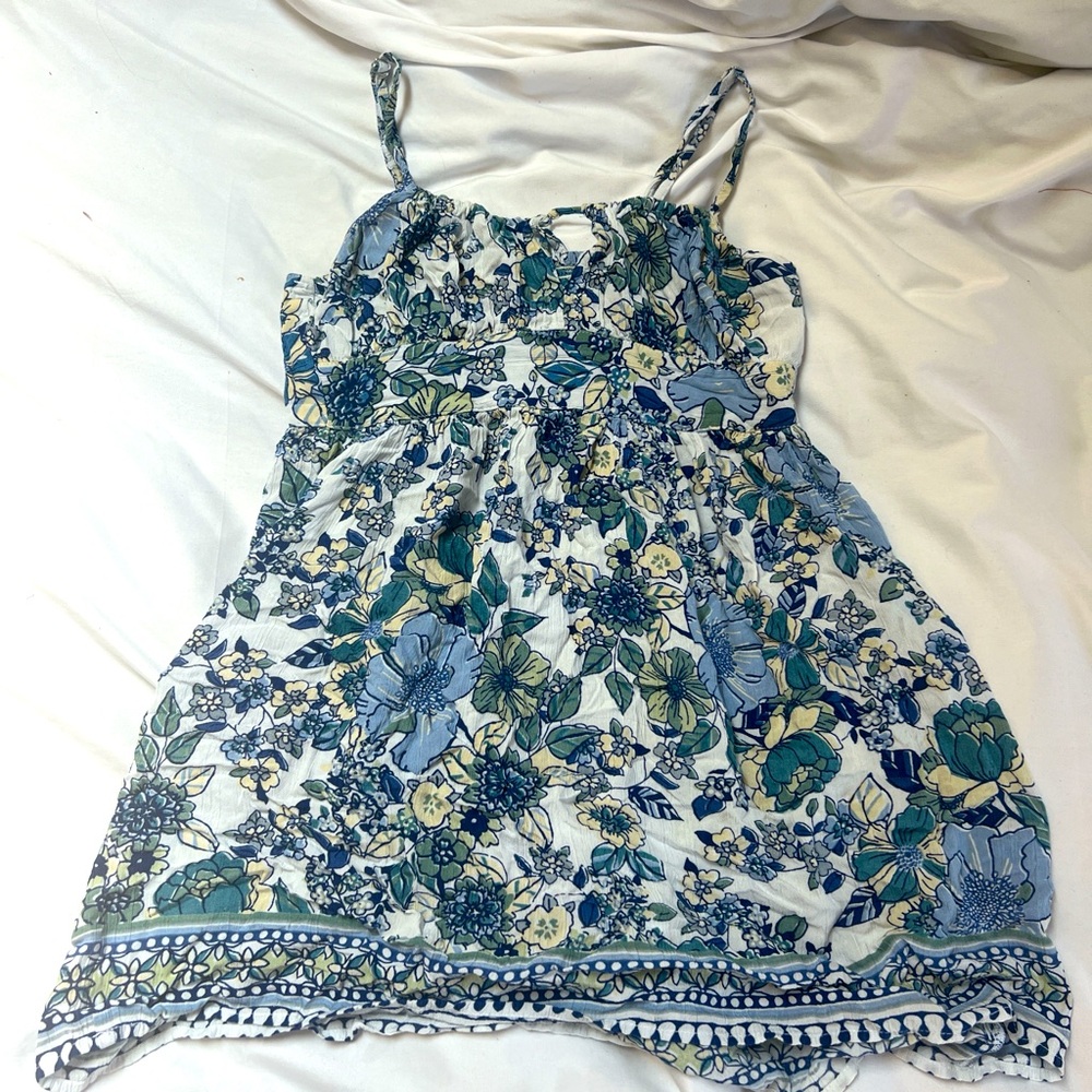 Brand:Angie, colors:blue, green, white, cream, size:small